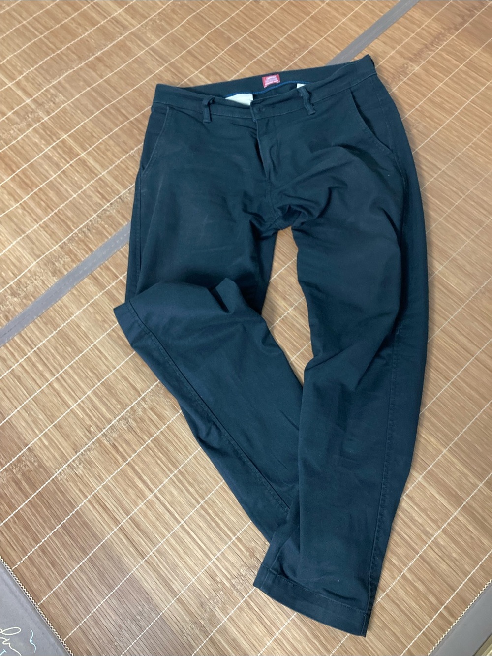 Levi's Men's Black Slim Straight Jeans
